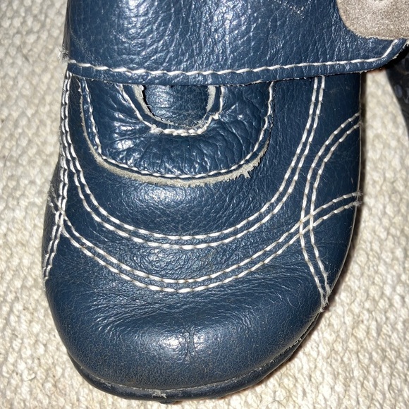 Infant size 5 leather Navy Walker Shoes with Secure Straps - Picture 16 of 16